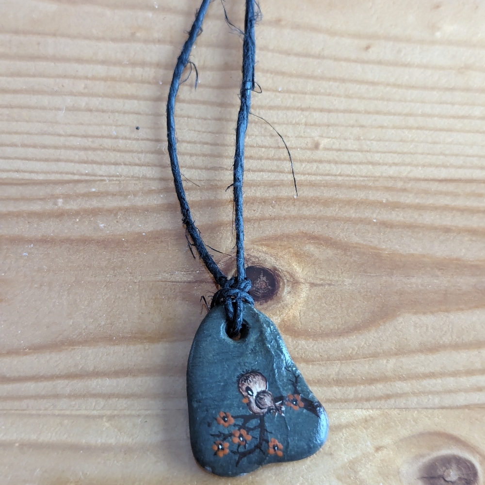 Neckless - Picture 3 of 3